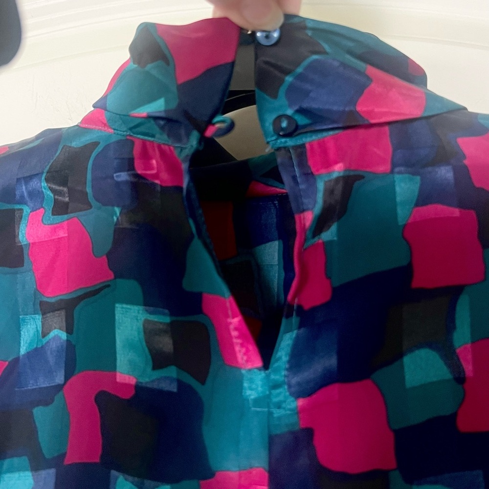 Vintage Jonathan Martin pleated front geometric retro blouse with shoulder pads - Picture 6 of 9